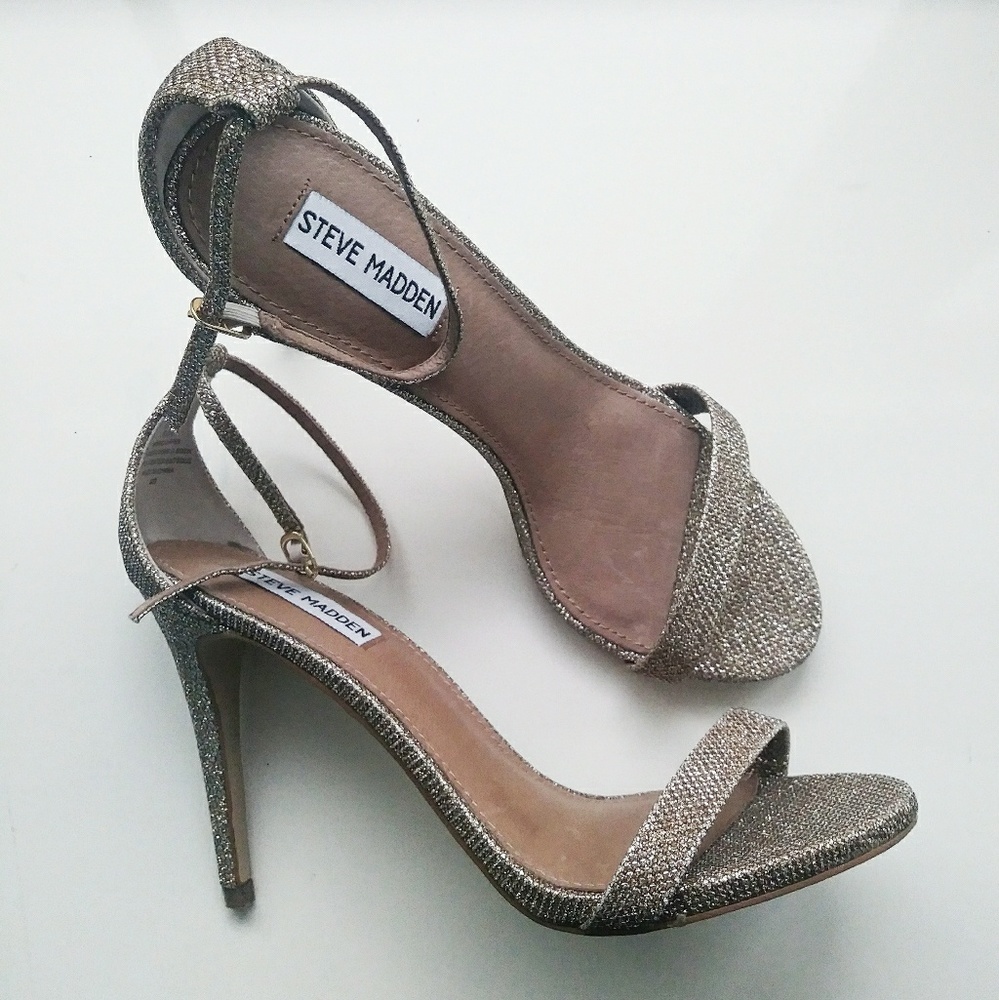 !!!!SOLD!!!!!STEVE MADDEN STECY HEELS